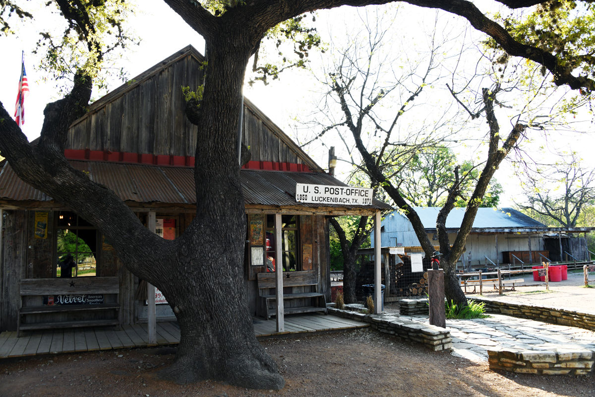 161 Fun in Luckenbach, Texas.JPG